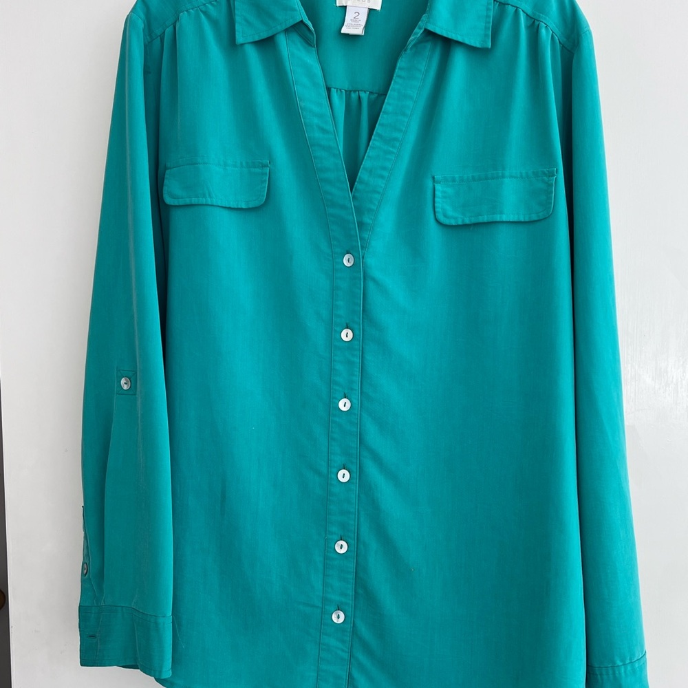 Chico's Green Relaxed Button Down Shirt with Notched Collar